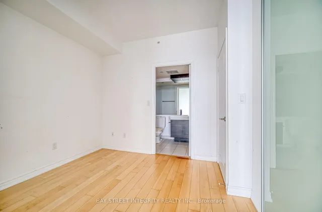 Additional image 18 of 386 Yonge St Unit 3414