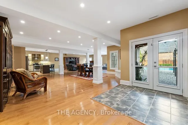 Additional image 27 of 4 Pride Crt