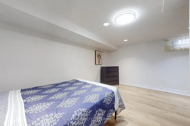 Additional image 33 of 85 Rameau Dr Unit 6