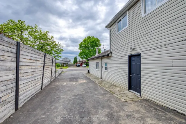 Additional image 38 of 706 West 5th St