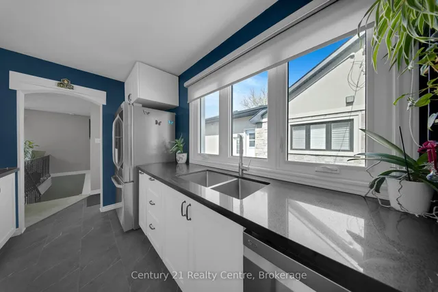 Additional image 23 of 9 Sunset Blvd