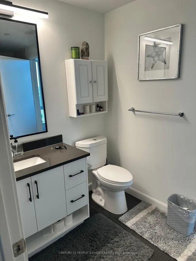 Additional image 9 of 741 King St Unit 901