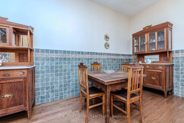 Additional image 32 of 236 Dovercourt Rd