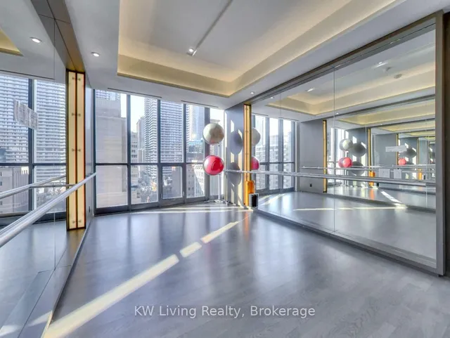 Additional image 11 of 101 Charles St Unit 2402