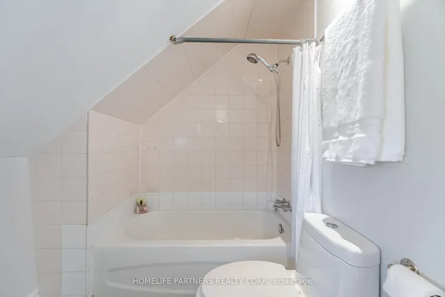 Additional image 26 of 63 Eileen Ave