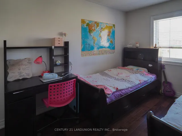 Additional image 21 of 35 Goldthread Terr