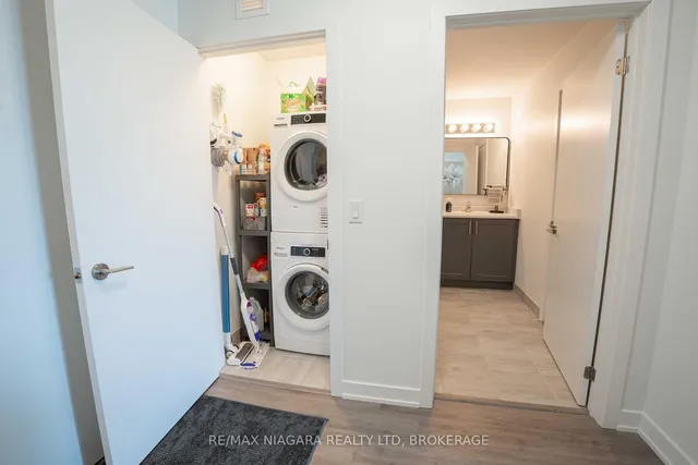 Additional image 12 of 600 North Service Rd Unit 202