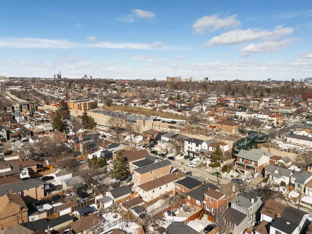 Additional image 28 of 246 Prescott Ave