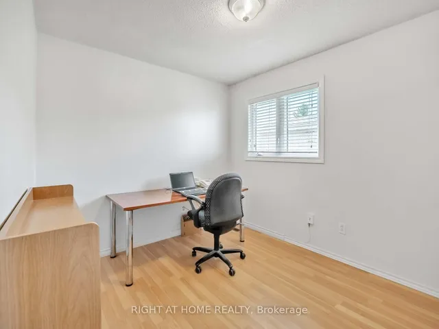 Additional image 20 of 165 Simmons Blvd