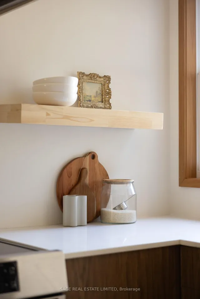 Additional image 10 of 839 Windermere Ave