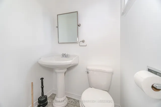 Additional image 21 of 122 Moregate Cres