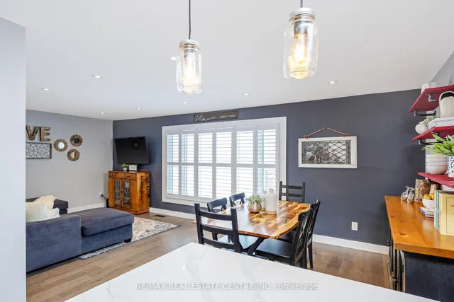 Additional image 20 of 390 Woodward Ave