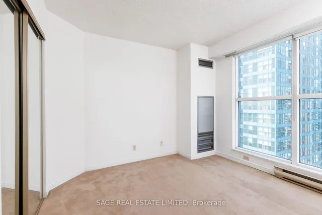 Additional image 27 of 99 Harbour Sq Unit 3002