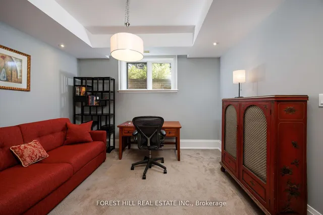 Additional image 30 of 102 Chaplin Cres