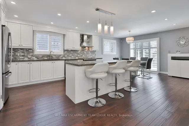 Additional image 14 of 685 CASTLEGUARD Cres