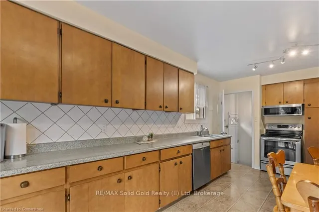 Additional image 17 of 344 Shelley Dr