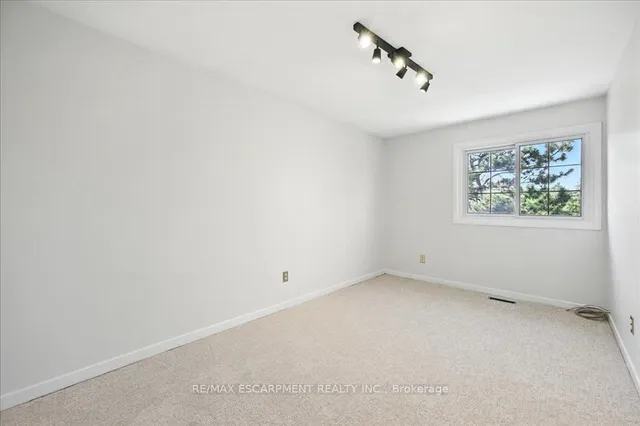 Additional image 20 of 3031 GLENCREST Rd Unit 54