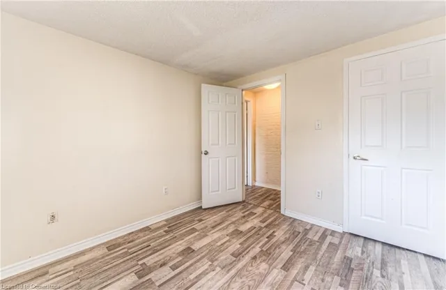 Additional image 31 of 75 South Dr