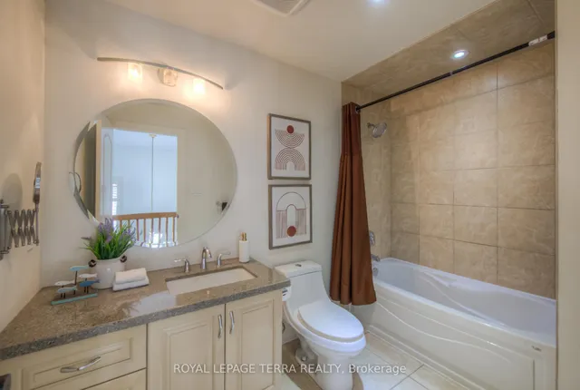 Additional image 33 of 217 1/2 Federal St