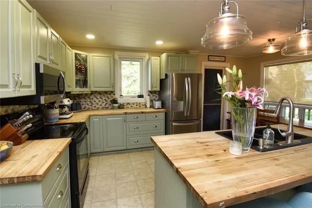 Additional image 14 of 6360 Airport Rd