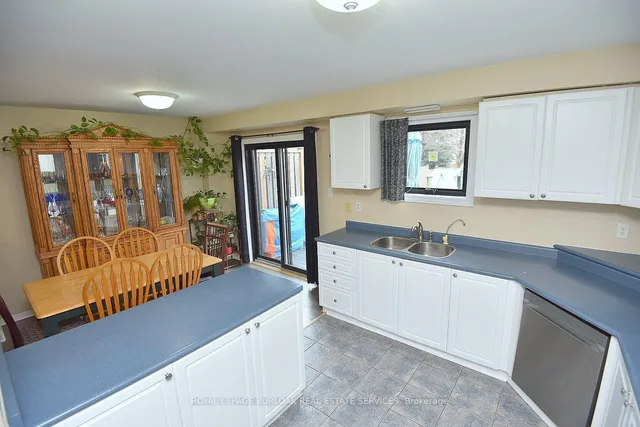 Additional image 16 of 2940 Addison St