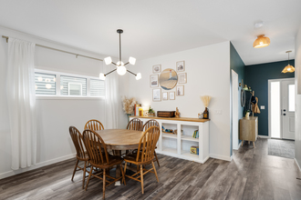 Additional image 5 of 800 Reynolds Mnr SW