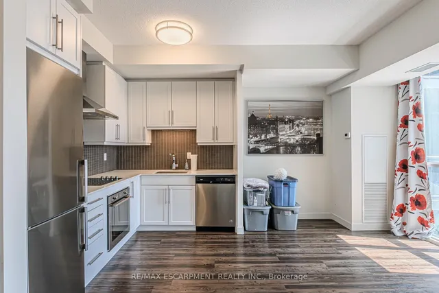 Additional image 6 of 2093 Fairview St Unit 809