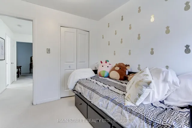 Additional image 18 of 725 Vermouth Ave Unit 18