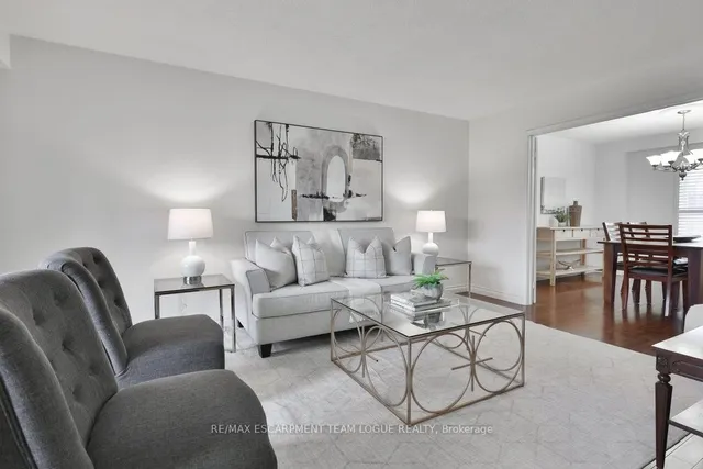 Additional image 9 of 2223 VISTA Dr