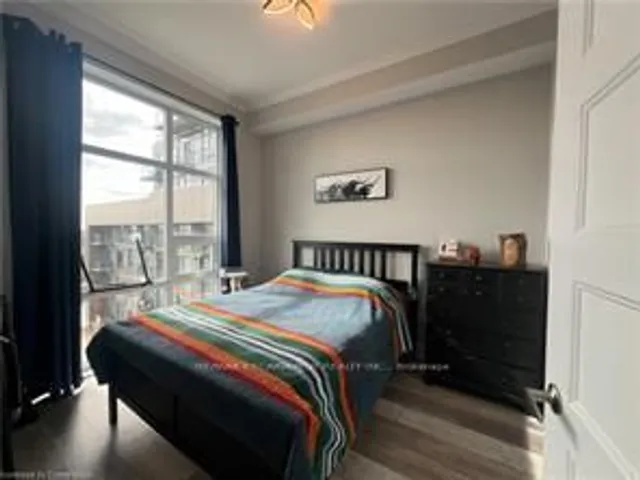 Additional image 11 of 450 Dundas St Unit 421