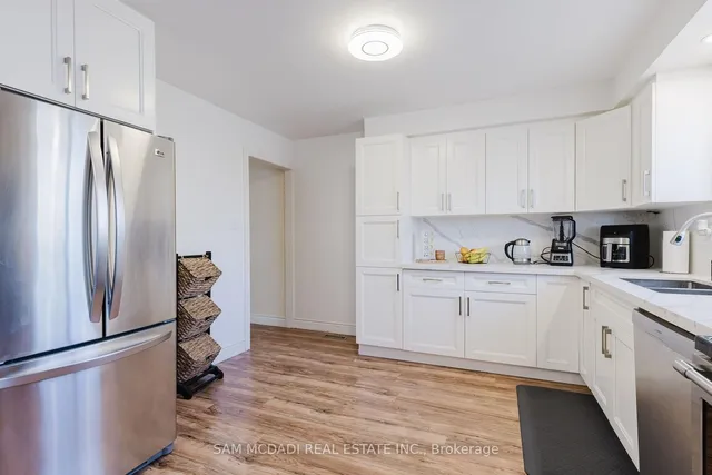 Additional image 12 of 522 Roseheath Dr