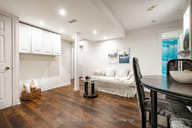 Additional image 40 of 126 Lake Louise Dr