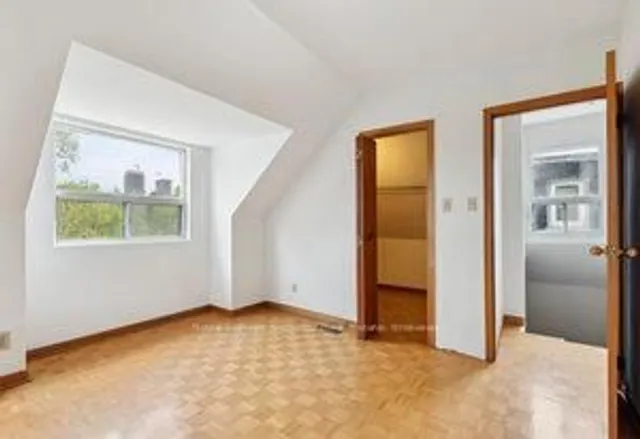 Additional image 34 of 38 Fernbank Ave