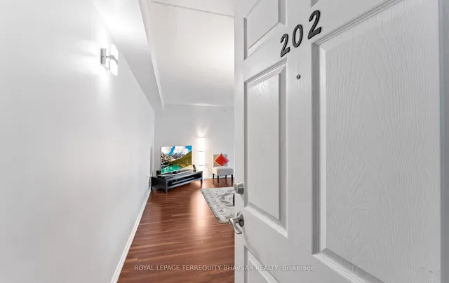 Additional image 3 of 1340 Main St Unit 202