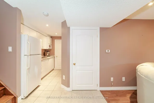 Additional image 45 of 60 Indian Cres
