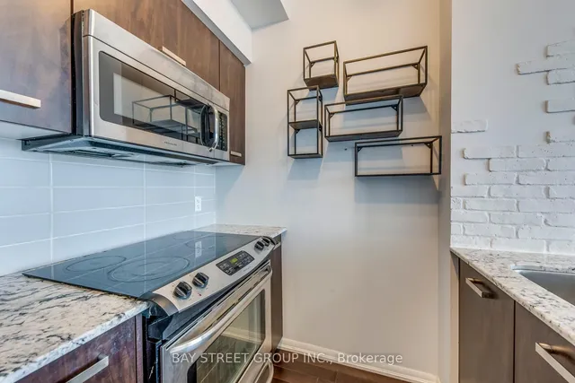 Additional image 10 of 832 Bay St Unit 4804