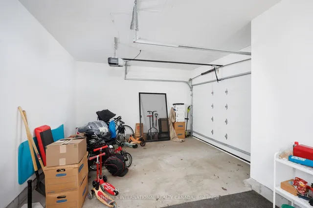 Additional image 39 of 121 Markham St