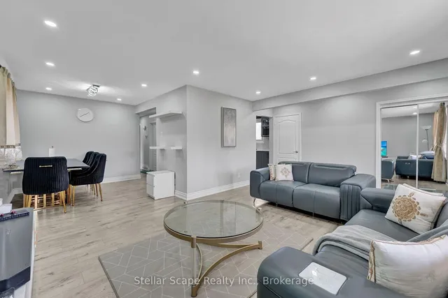 Additional image 8 of 42 Tupper Cres