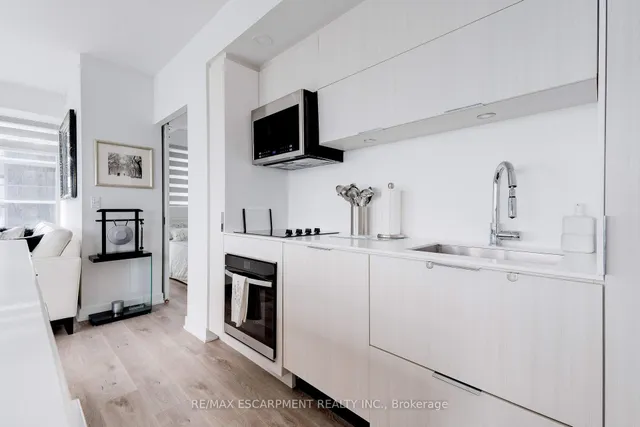 Additional image 7 of 370 Martha St Unit 1707