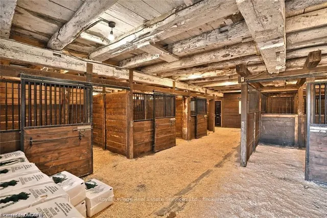 Additional image 26 of 4197 Walkers Line