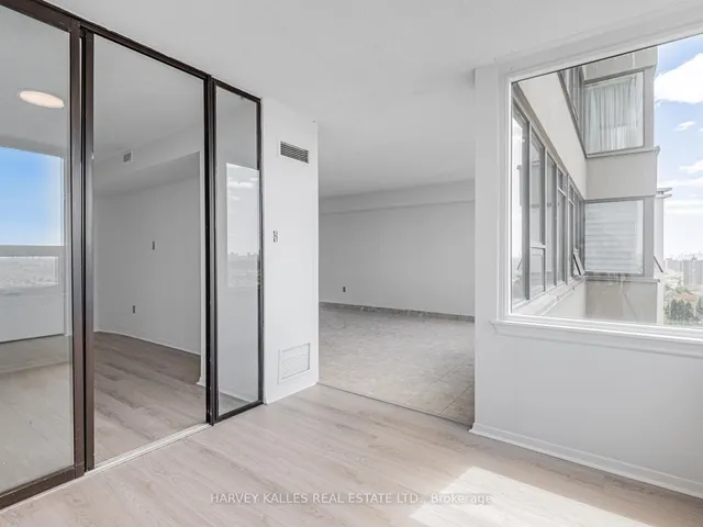 Additional image 16 of 55 Skymark Dr Unit 2004