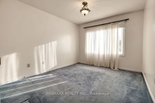 Additional image 12 of 14 Sunshade Pl