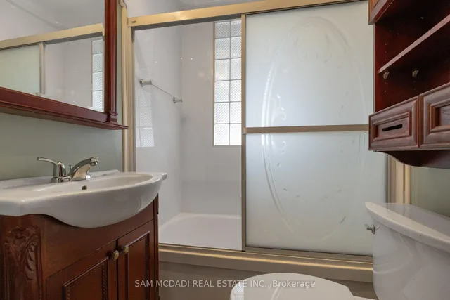 Additional image 20 of 319 Cosburn Ave