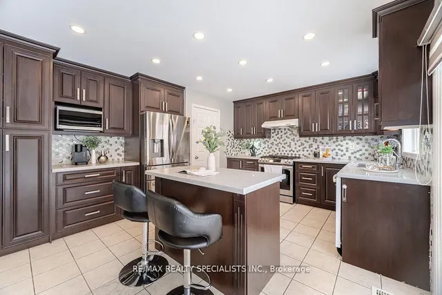 Additional image 15 of 8 Upshall Dr