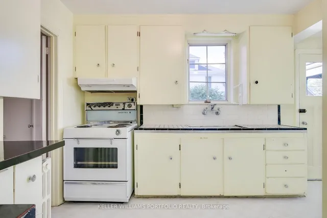 Additional image 12 of 8 Sunnylea Ave