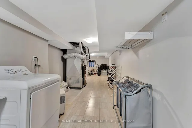 Additional image 28 of 65 Connaught Ave