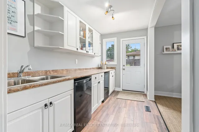 Additional image 35 of 834 Merritt Dr