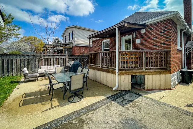 Additional image 35 of 112 Tragina Ave