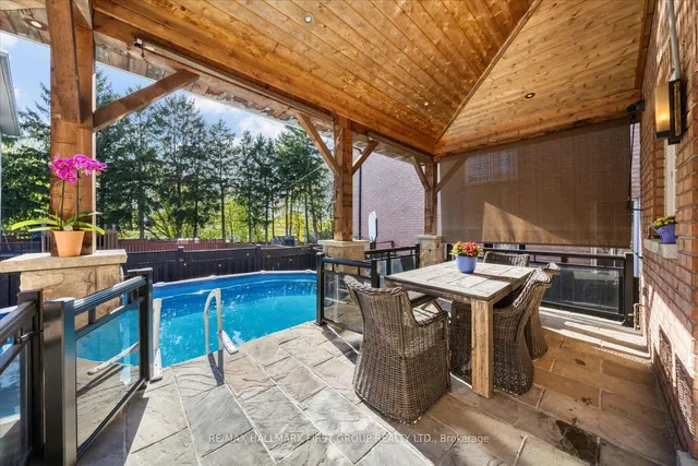 Additional image 35 of 60 Brenda Cres