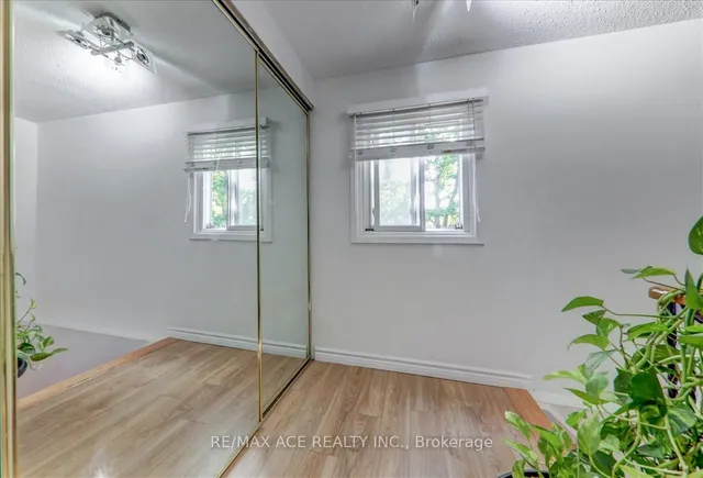 Additional image 14 of 1121 Sandhurst Circ Unit 20